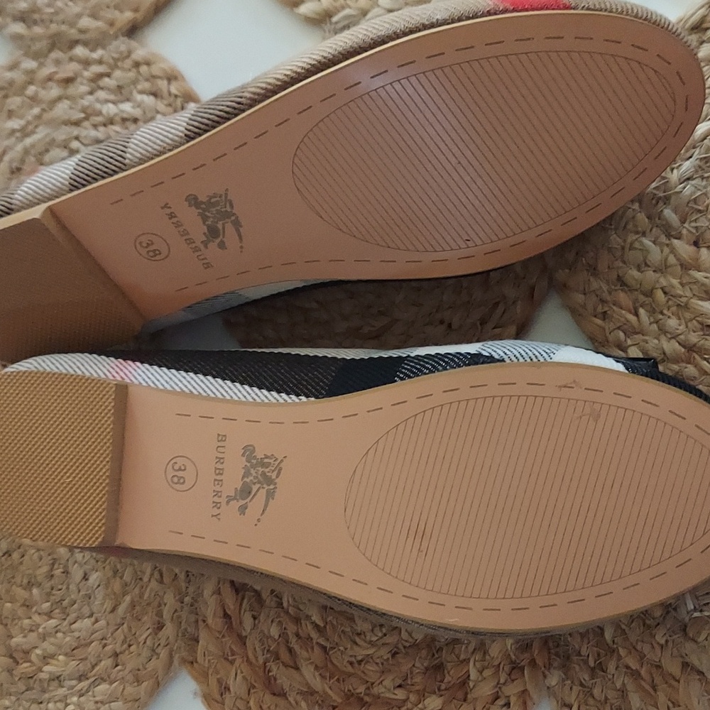 Burberry Ballet Flats - Picture 4 of 4